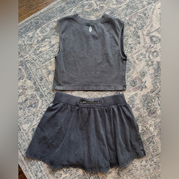 *SOLD* Free People Movement Hot Shot Skort set - Picture 2 of 4